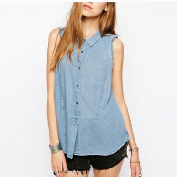 Free People Tops - Free People Sleeveless Denim Button Frayed H11054